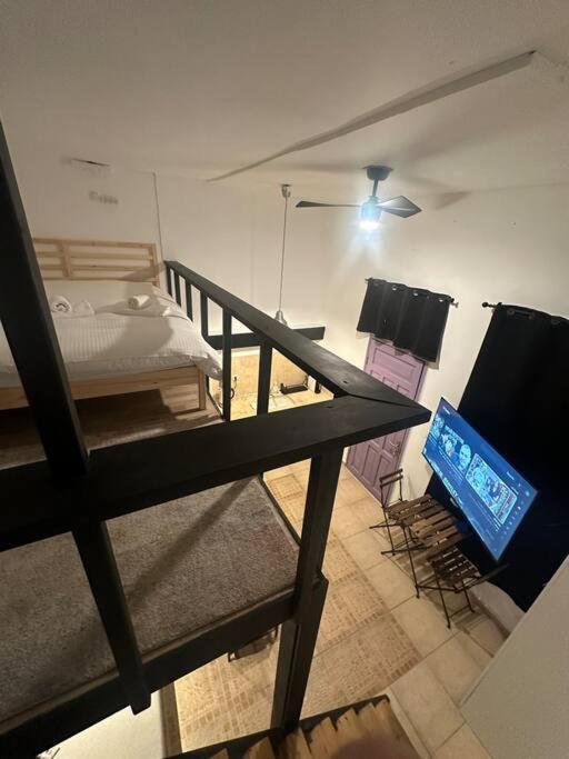 Apartment Carmel Market
