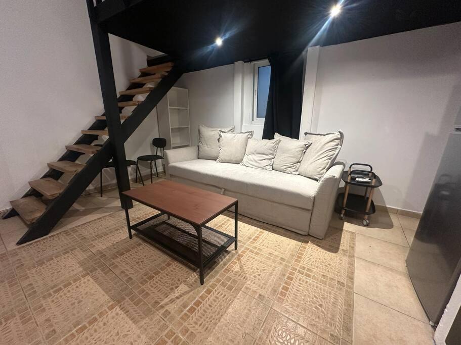 Apartment Carmel Market *